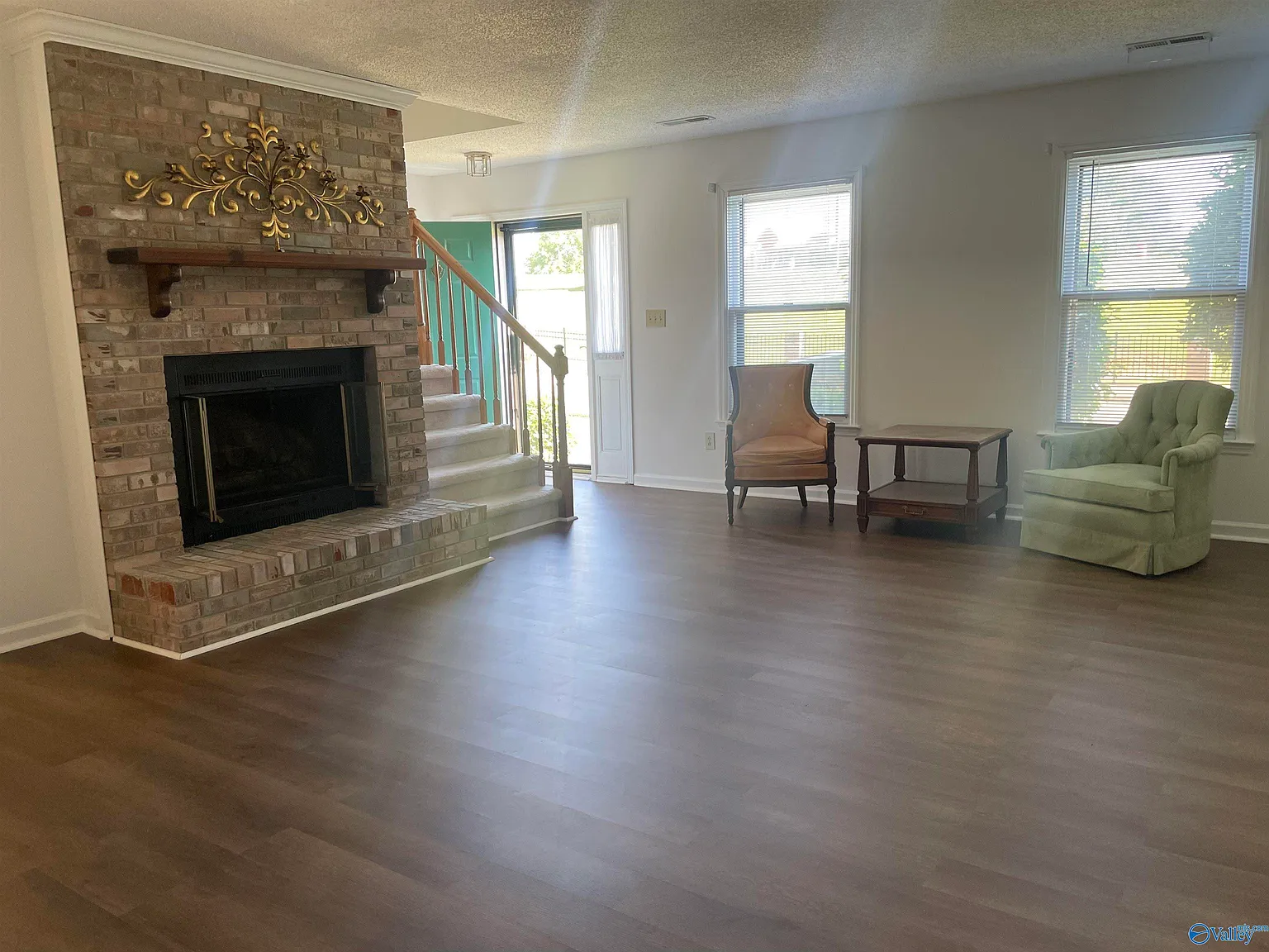 2 bed, 2.5 bath, 1550 sqft, $1,599 — Photo 3