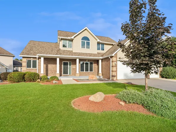 3423 Honeysuckle Rd, Ames, IA 50014