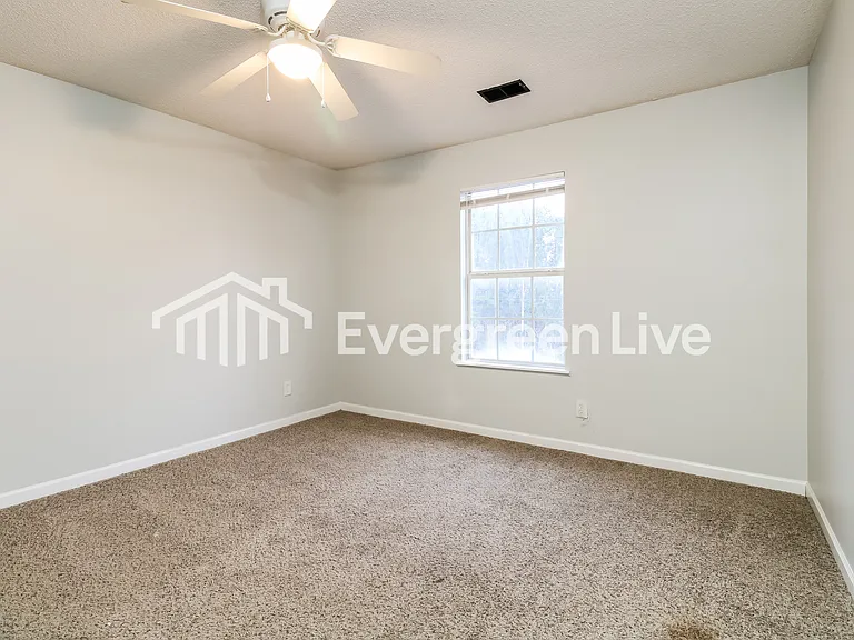 486 Fox Trot Dr — Photo 8