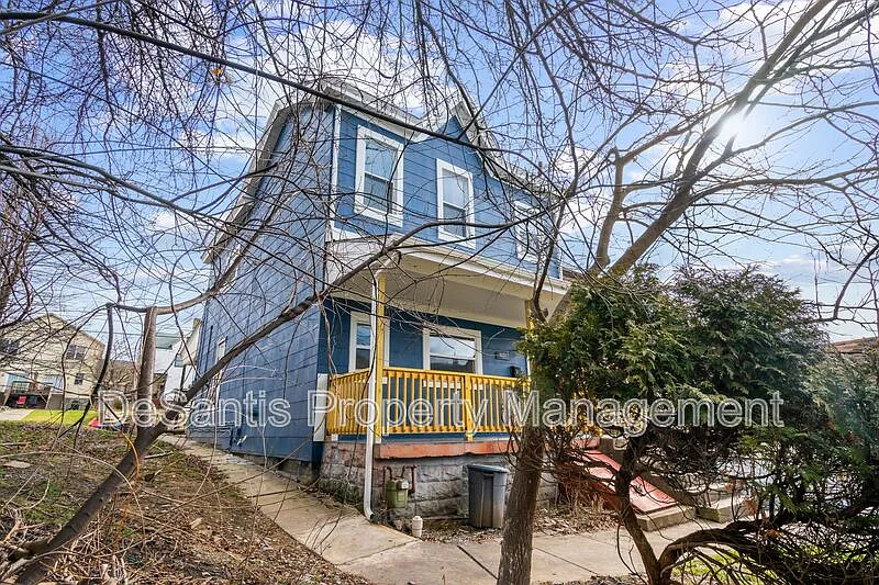 Building Photo - 3220 Juliet St #2
