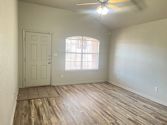 4th image of 4705 John David Dr APT A