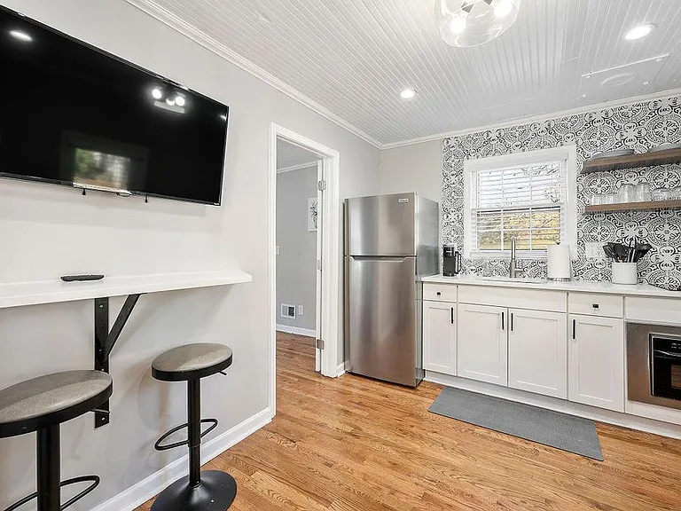 619C S Peachtree St NW — Photo 6