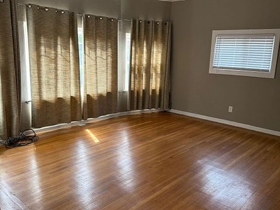 3rd image of 6615 Tremont St