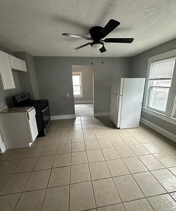 4520 Bush Ave #4
