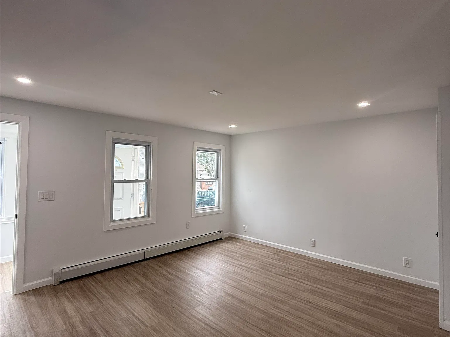 4 bed, 2.0 bath, $3,750 — Photo 4