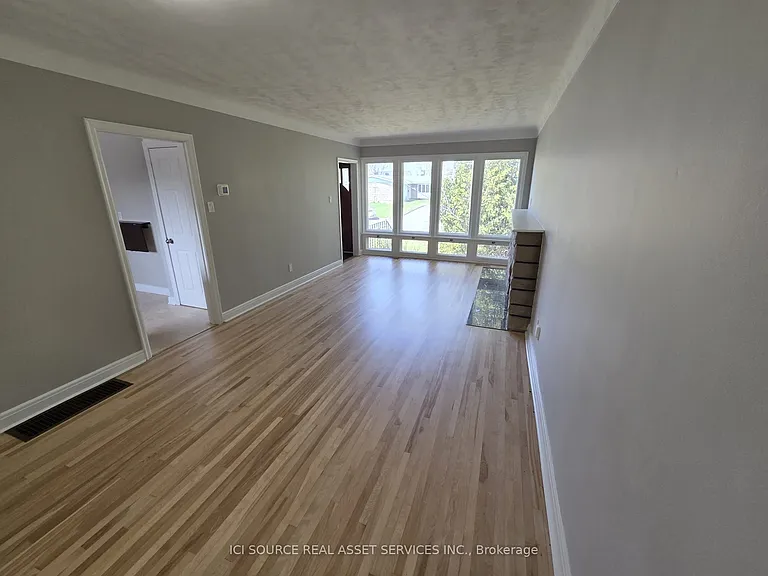 30 Sunnycrest Dr — Photo 6