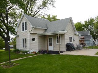507 2nd St, Elberon, IA 52225