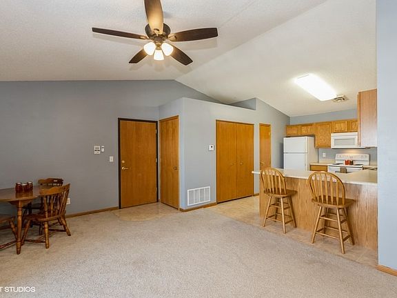 4th image of 1315 N Jones Blvd APT 6