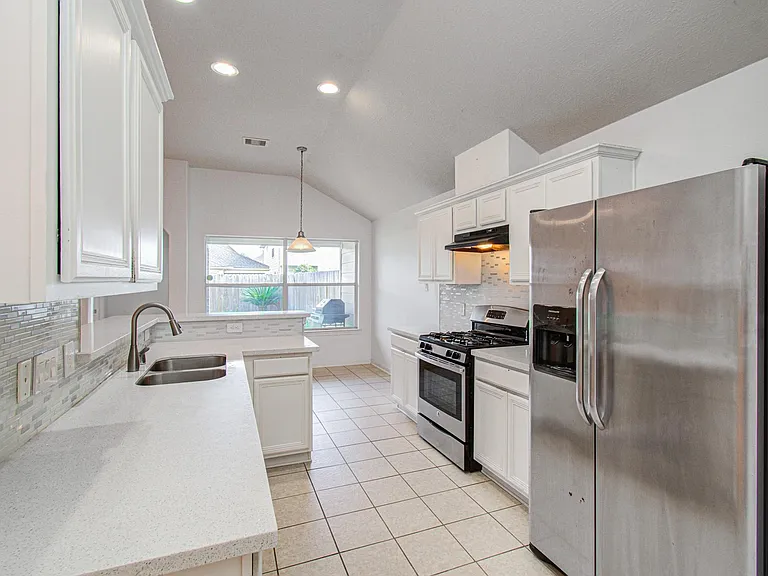 13335 Gardnerville St — Photo 13