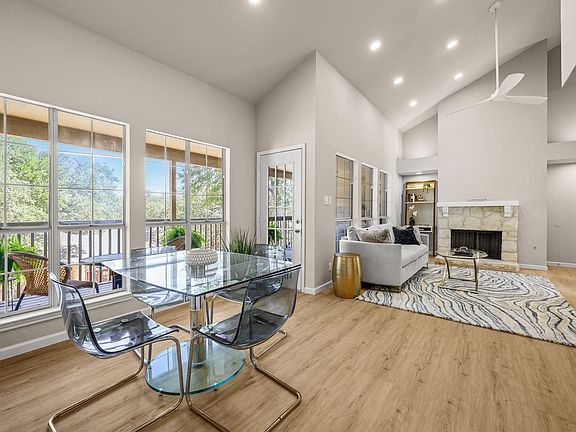 4th image of 3809 Spicewood Springs Rd APT 241