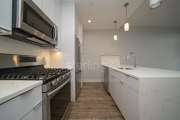 Rented by Sterling Realty Solution Inc | media 28