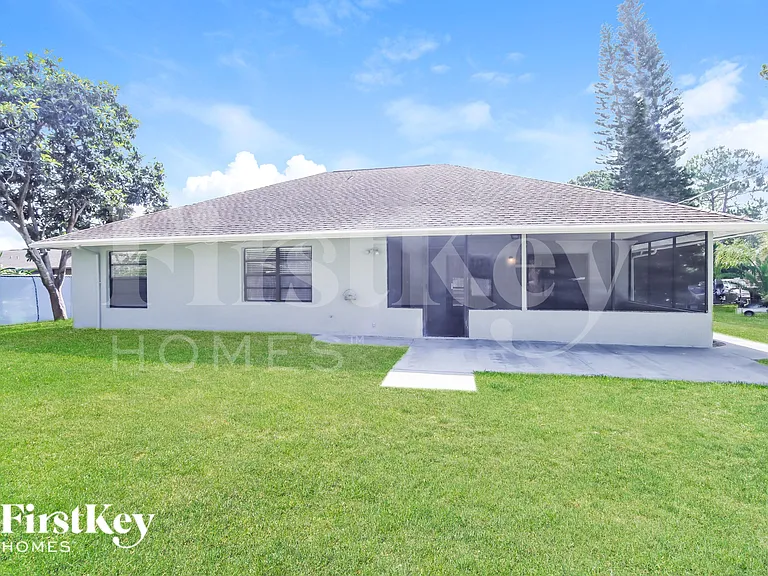 1377 Prum Ave NW — Photo 17