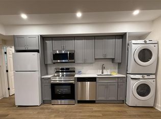 27 Colburn Rd #1, Reading, MA 01867