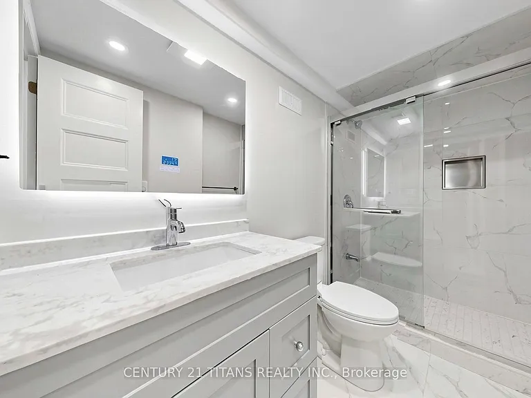 270 Forestwalk St #LOWER — Photo 32