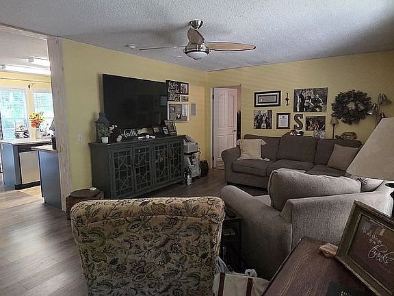 2nd image of 2327 Goodin Hollow Rd