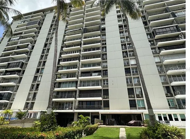 4745 Isla Verde Ave #17F