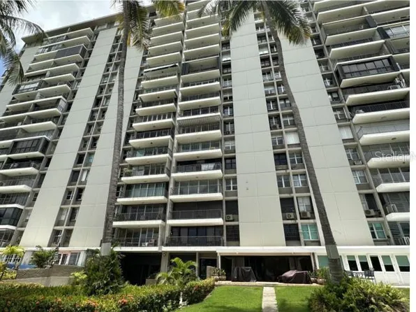 4745 Isla Verde Ave #17-G, Carolina, PR 00979