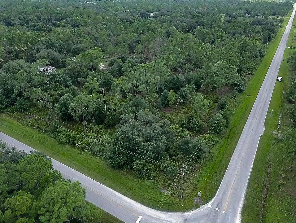 1st image of 693 Horse Club Ave