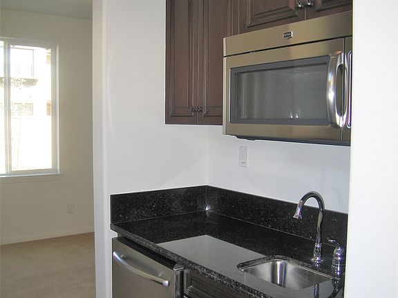 4th image of 7253 Sunnyside Pl