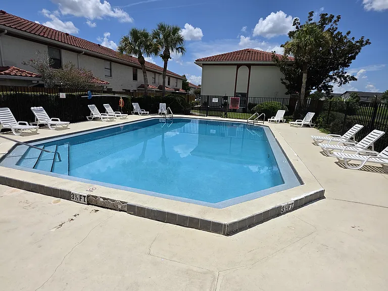 1712 Silver Creek Ct #99 — Photo 20