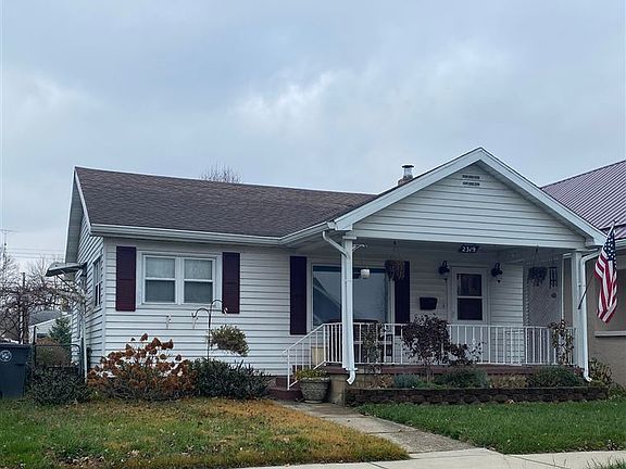 2nd image of 2319 N Grand Ave