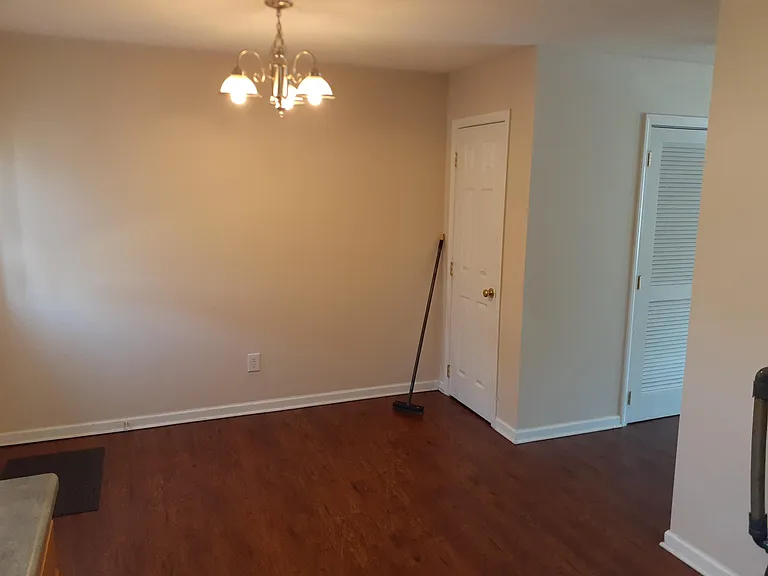 113 Madison Pl — Photo 8
