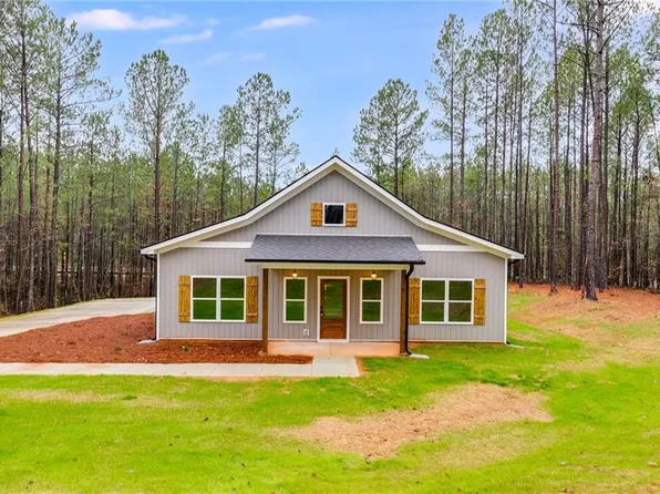 237 Blueberry Hill Ln, Franklin, GA 30217