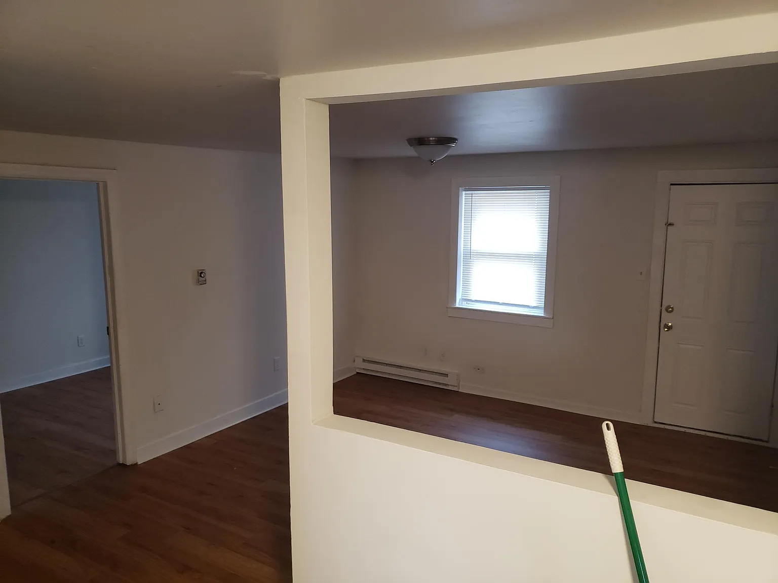 2 bed, 700 sqft, $975 — Photo 3