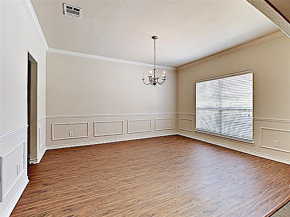 4th image of 8221 Loma Alta Trl
