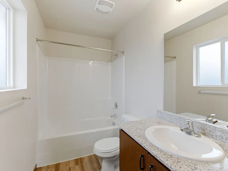 Oak Springs Apartments — Photo 48