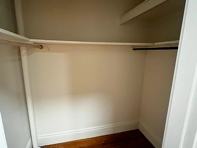 33 Park Dr #1D — Photo 4