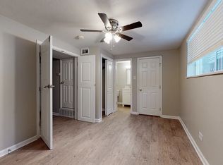 2550 S Valley Hwy #14, Denver, CO 80222