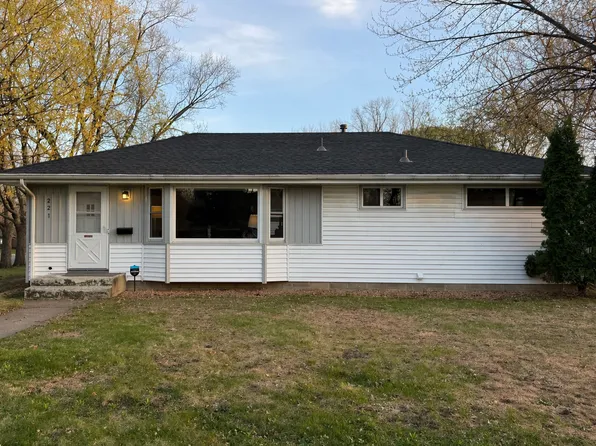 221 E 94th St, Bloomington, MN 55420