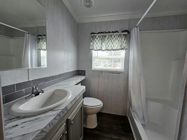 3301 58th Ave N #101 — Photo 5