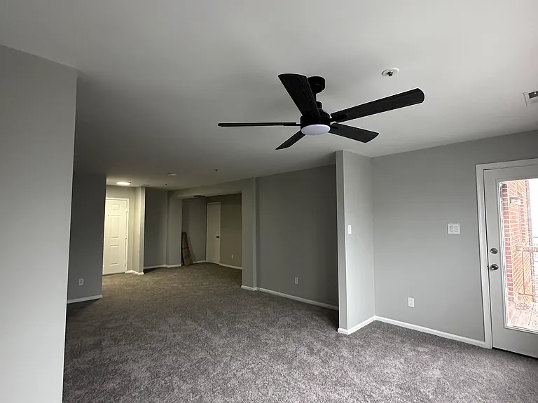 8 Russell Ave #307 — Photo 10
