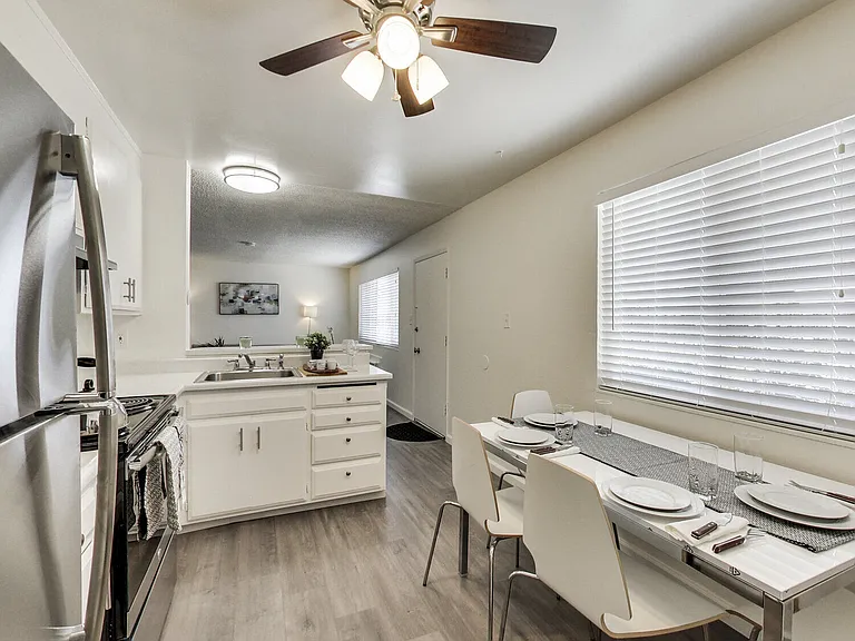 Magnolia Terrace — Photo 10