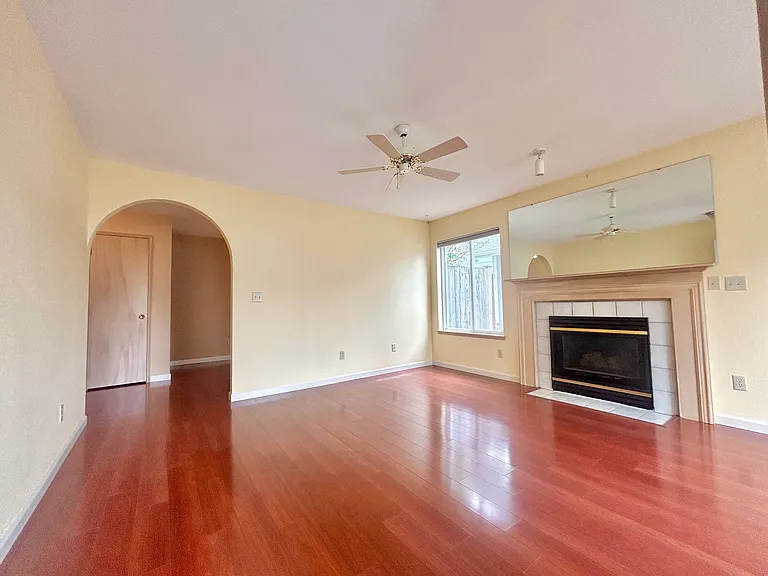 2617 Firland St SW — Photo 4