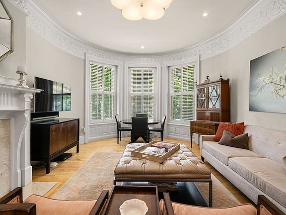 4th image of 395 Marlborough St #3