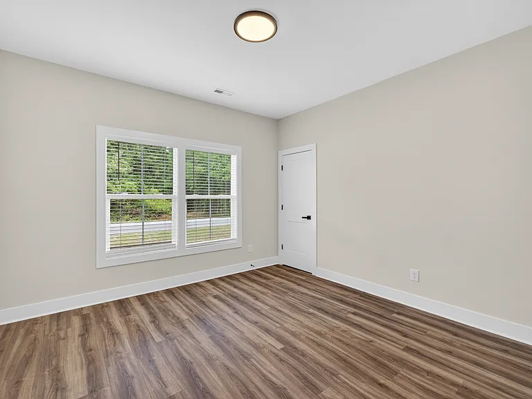 106 Lee Dr — Photo 20