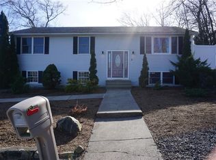 3 Mascio Dr, Johnston, RI 02919