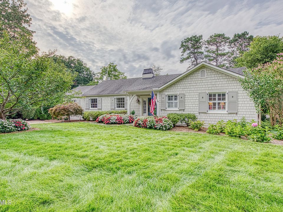 1st image of 4222 Holloway Dr