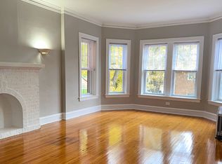 1940 W Birchwood Ave #2B, Chicago, IL 60626