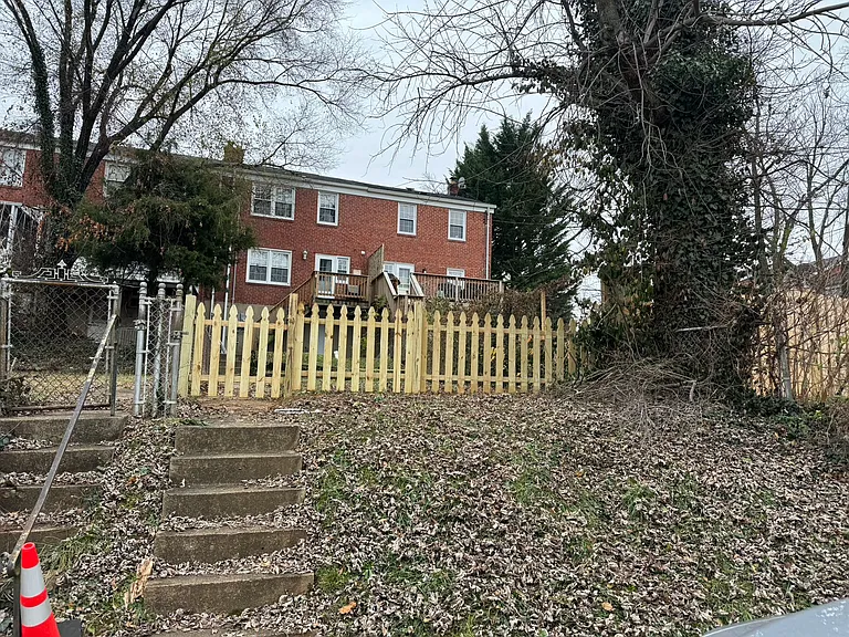 4 Winthrop Ct — Photo 3