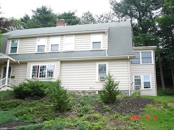 Exterior, Spring 07
