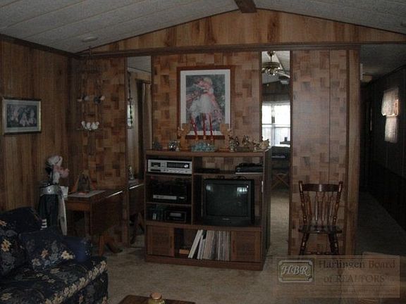4th image of 14024 International Ave