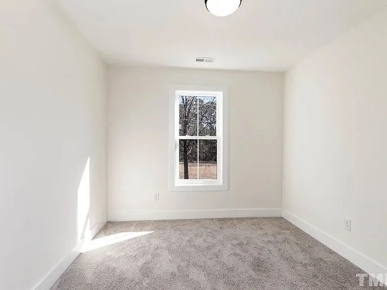 1420 Maplewood Dr #B — Photo 19
