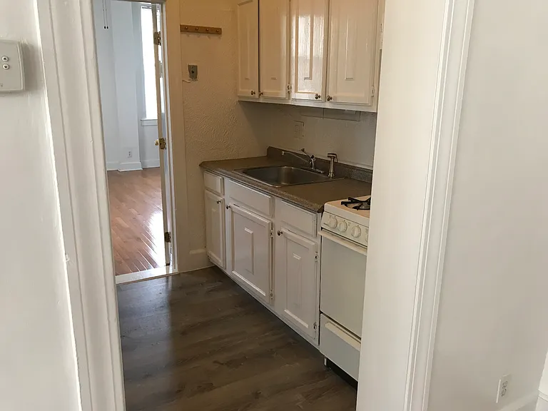 159 Prospect St — Photo 4