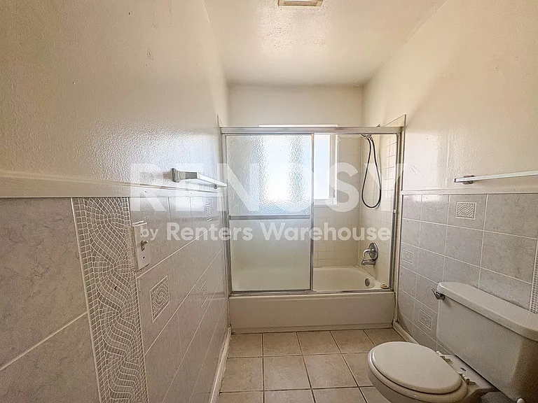 327 Leona Dr — Photo 11