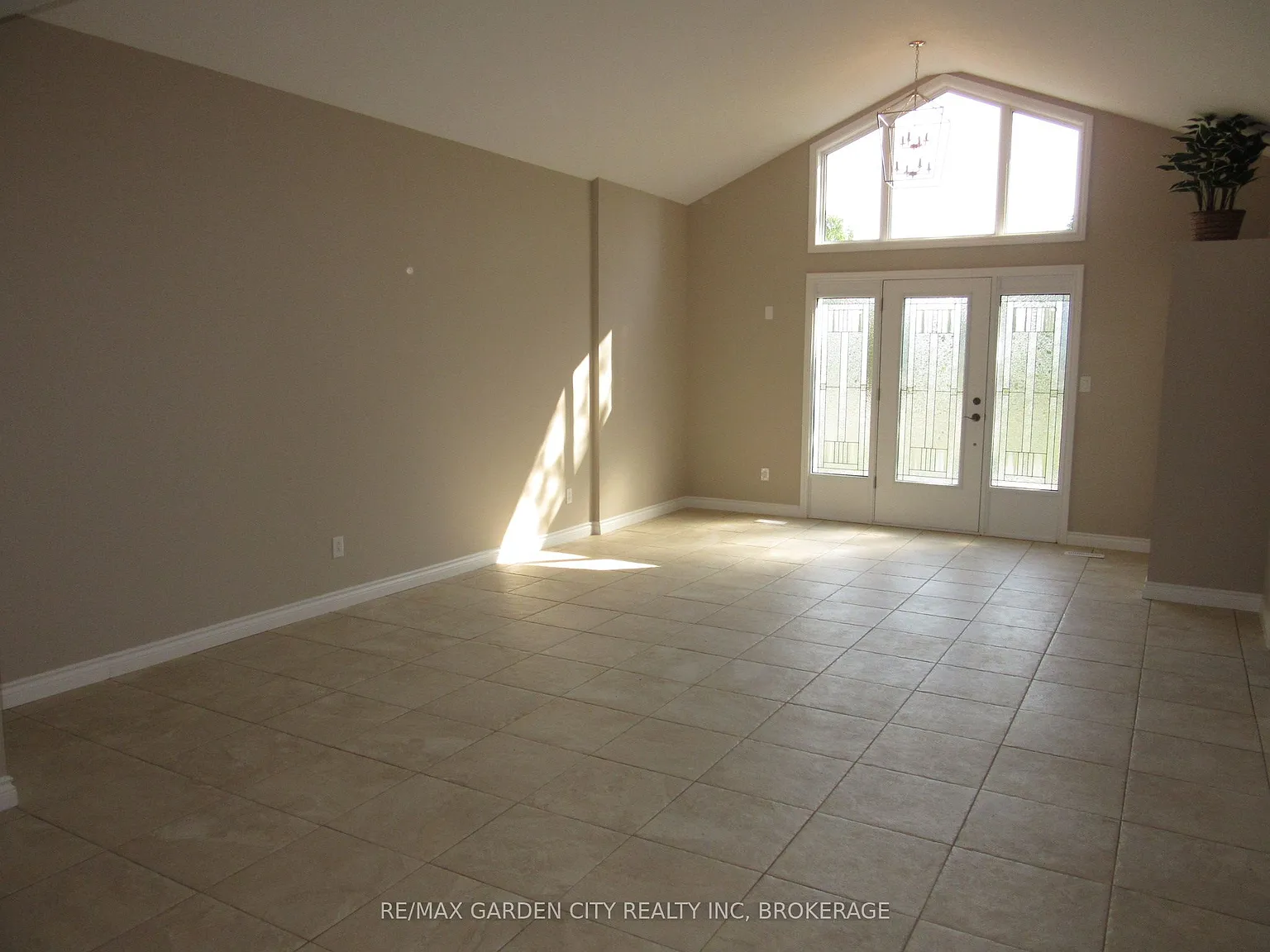 2 bed, $2,885 — Photo 3