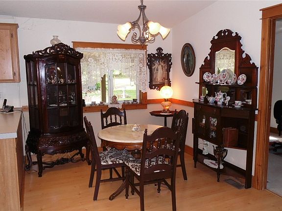 3rd image of 11420 Price Ln SE